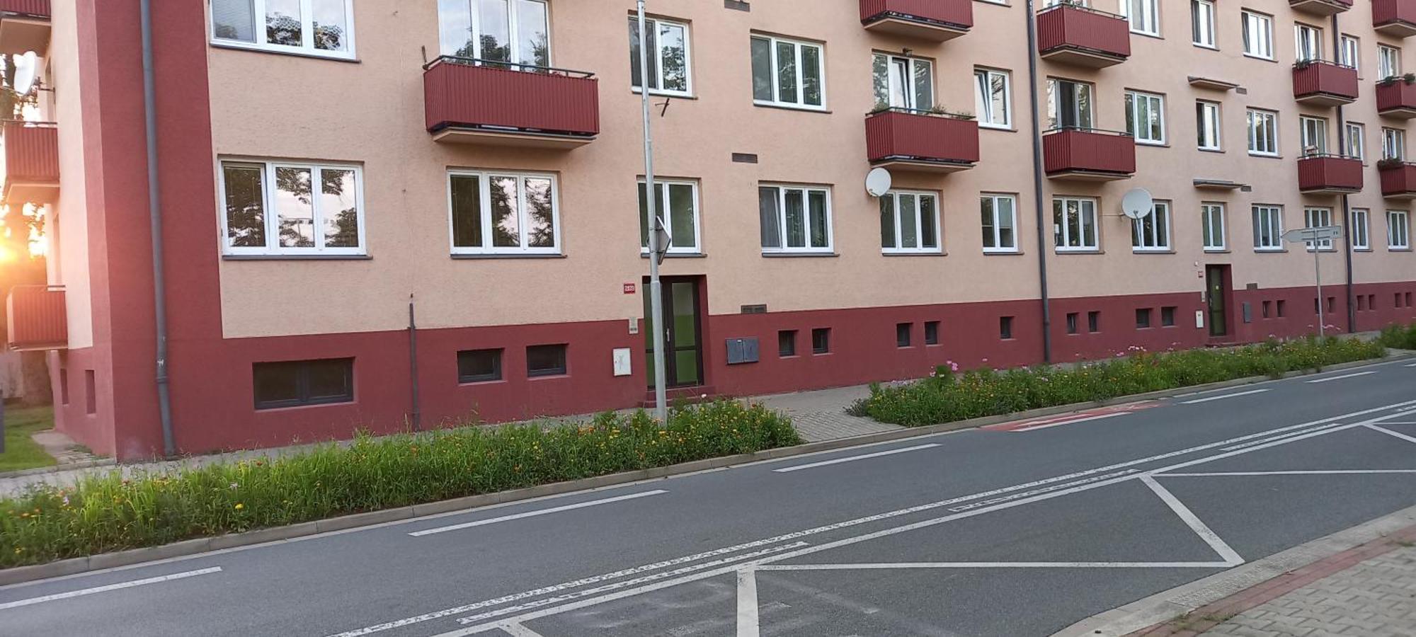 Garsonka Ve Dvore Dvur Kralove nad Labem Ngoại thất bức ảnh