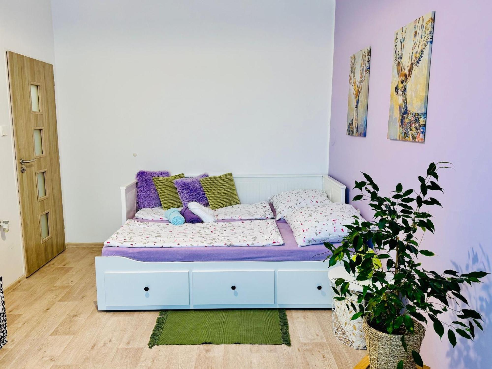 Garsonka Ve Dvore Dvur Kralove nad Labem Ngoại thất bức ảnh